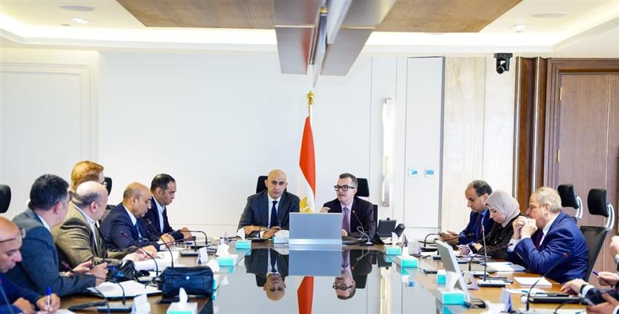 اجتماع مشترك لبحث الخطة الاستثمارية للتعليم في 2026/2027